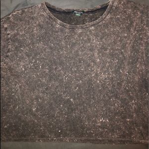 a marble type of crop top